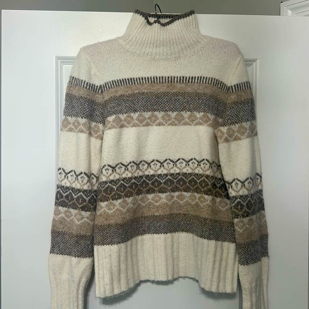 Max Studio XS Gorgeous Neutrals & Detail, Soft Winter Sweater